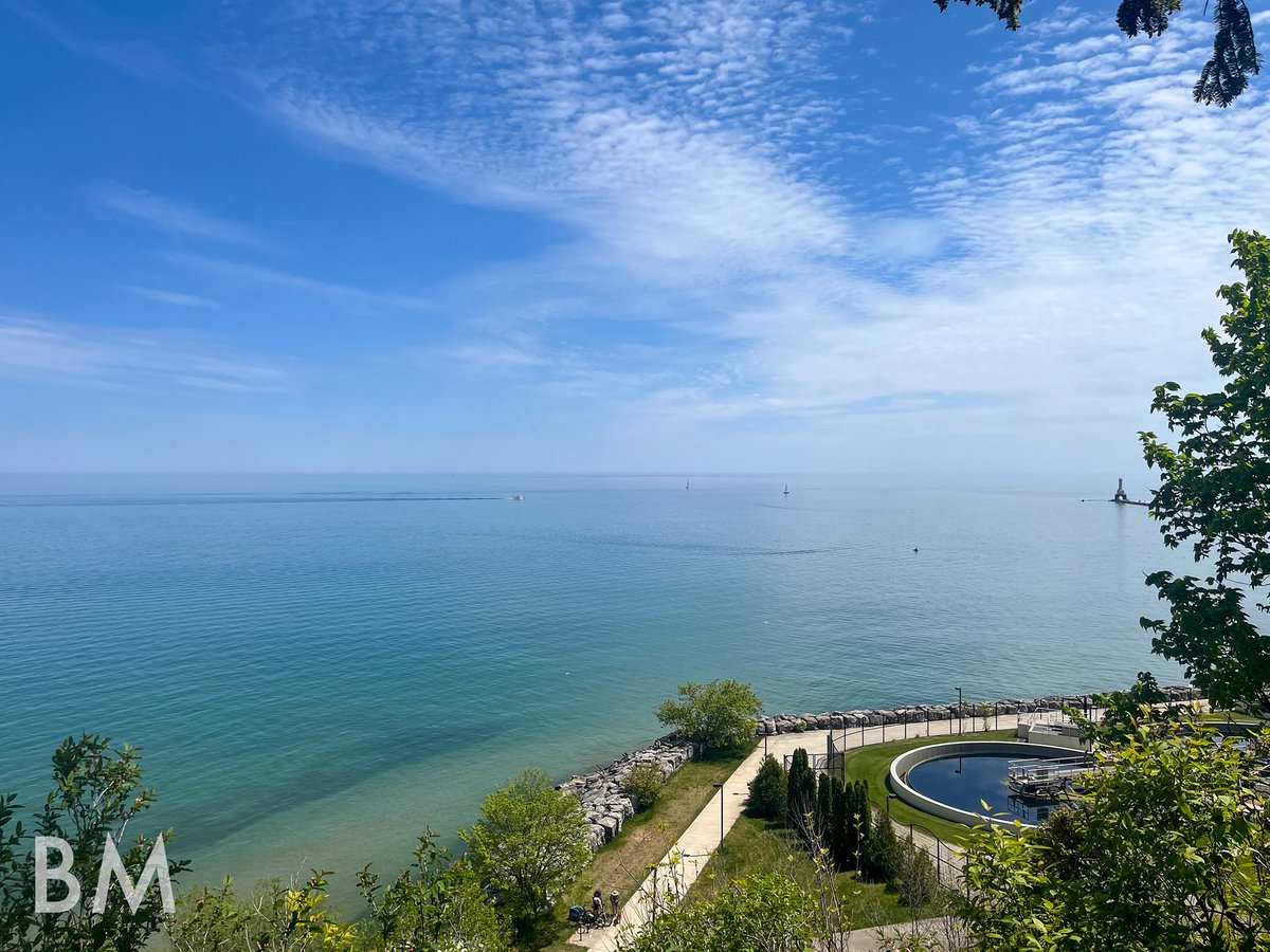 brian_magor's tweet image. May 2023, Afternoon – Port Washington Waterfront Series, Part 1
Water treatment facility blends with Lake Michigan’s beauty, near a nestled beach. How does your city merge nature and critical infrastructure?
#Infrastructure #PortWashington #Wisconsin #LakeMichigan