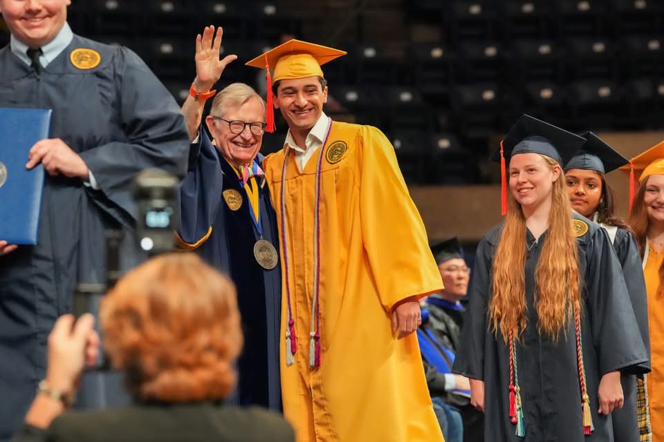 Give a warm Mountaineer welcome to the 4,100 newest members of the WVU Alumni family! 💛💙