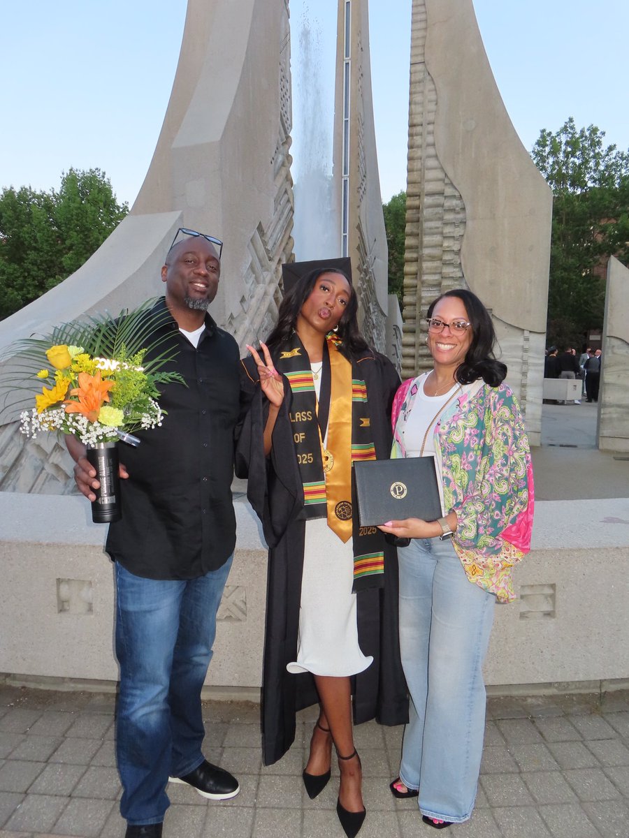 Rosevelt Colvin (@rcolvin3) on Twitter photo The greatest <a href="/PurdueVB/">Purdue Volleyball</a> player in the house graduated! Your grandma would be proud! Oh & my pastor said we are in a “fixed” fight. But said to stick w/it. Through time we may take a few blows & may get knocked dwn but due to the death, burial & resurrection we win in the end. ✌🏾 The greatest <a href="/PurdueVB/">Purdue Volleyball</a> player in the house graduated! Your grandma would be proud! Oh & my pastor said we are in a “fixed” fight. But said to stick w/it. Through time we may take a few blows & may get knocked dwn but due to the death, burial & resurrection we win in the end. ✌🏾