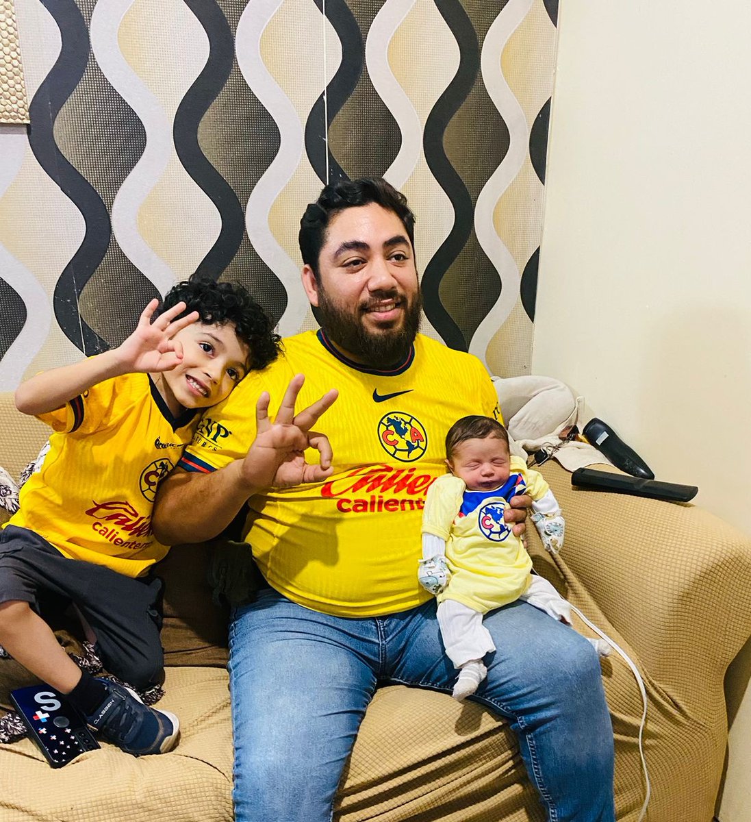 MAQUIBU7's tweet photo. Somos tricampeones y vamos por el tetrancapeonato. Mi sueño ver una  final de el más grande @ClubAmerica  #NuestraLiguilla @ClubAmerica #America #tetrancapeonato #tricampeon https://t.co/gX6tTGtjWM