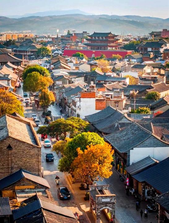 wprspros's tweet photo. Here is Jianshui County, Yunnan Province, a charming ancient city.#ChinaTravel https://t.co/07FyI7xaGk