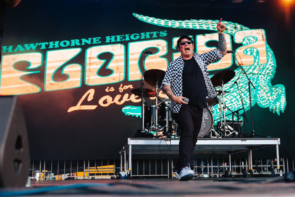 hey there <a href="/HawthorneHgts/">Hawthorne Heights</a>