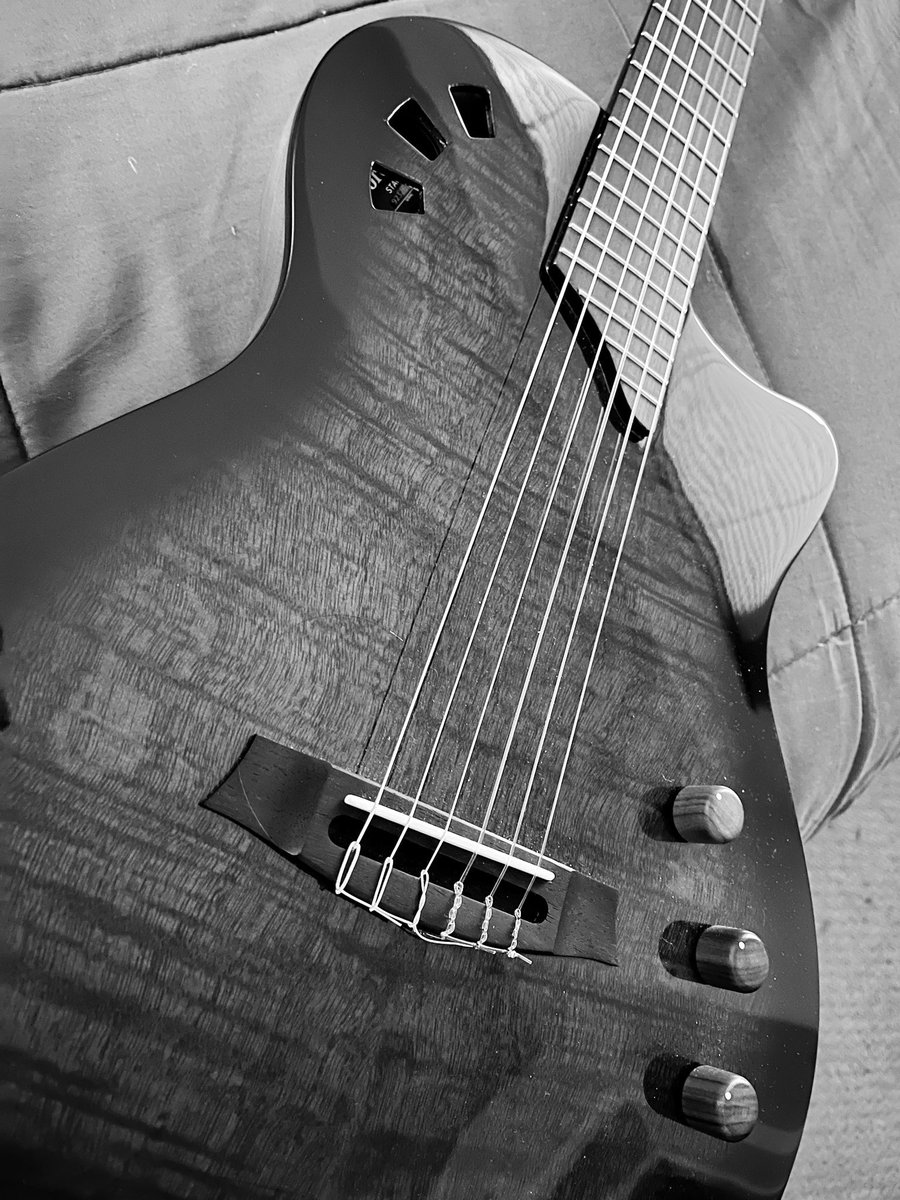 SoundCraftLab's tweet image. Sunday guitars at the #SoundCraftLab #SCL