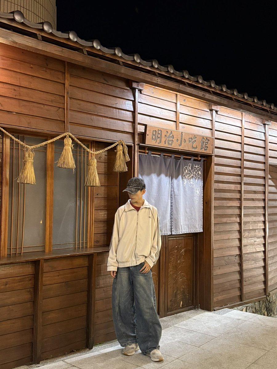 fiiiiish tweet media