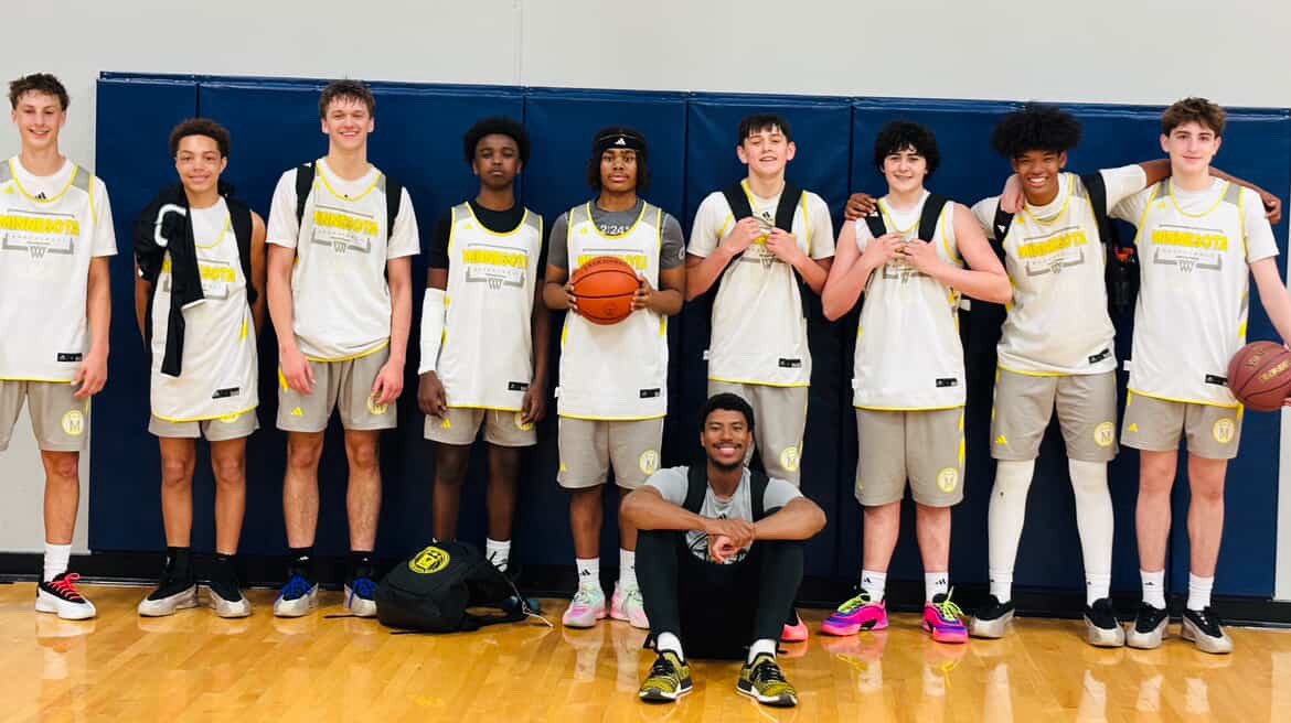 4-0 for our 15u in the 2nd Session <a href="/3StripesGOLD/">3Stripes GOLD Basketball</a> 🔥💛🩶
