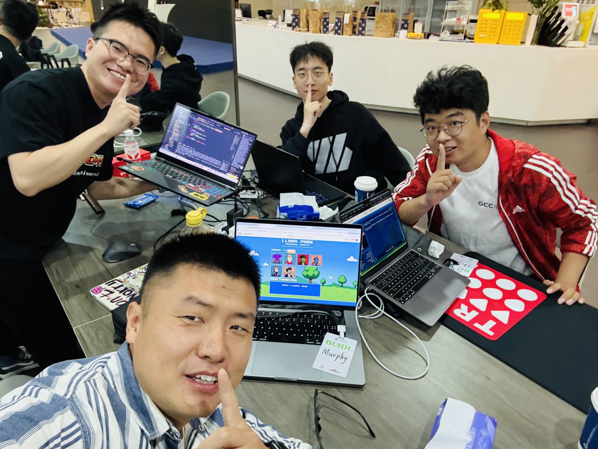 murphy73099636's tweet photo. 非常感谢 #ethbeijing 举办方@0xAA_Science @PKUBlockchain @WTFAcademy_ 提供的平台，在这里结交了很多有意思的朋友和想法，我们LlamaPark小组虽然止步于晋级，但还是很开心，因为和 @zhanghe @xiaobangoO @沐阳 一起build的过程真是太nice了，简直是技术和创意的火山在喷发。我们会为web3带来改变 https://t.co/TuD3YhI7Z9