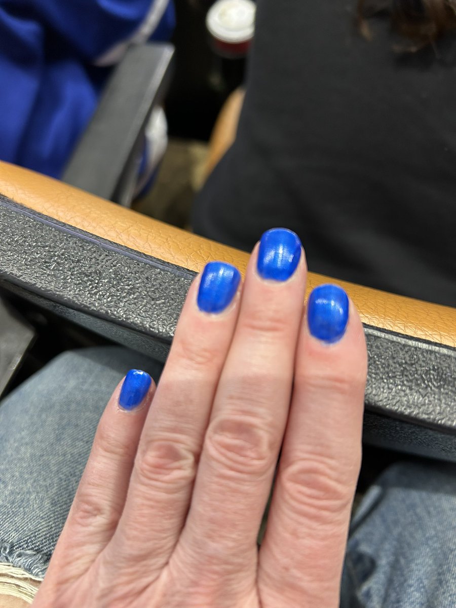 SilverThea's tweet photo. Game 5 2.0. 😢 Just wanted a better effort tonight boys. I even painted my nails.  #LeafsForever  #LeafsNation #Leafs https://t.co/35dSE1lJk3