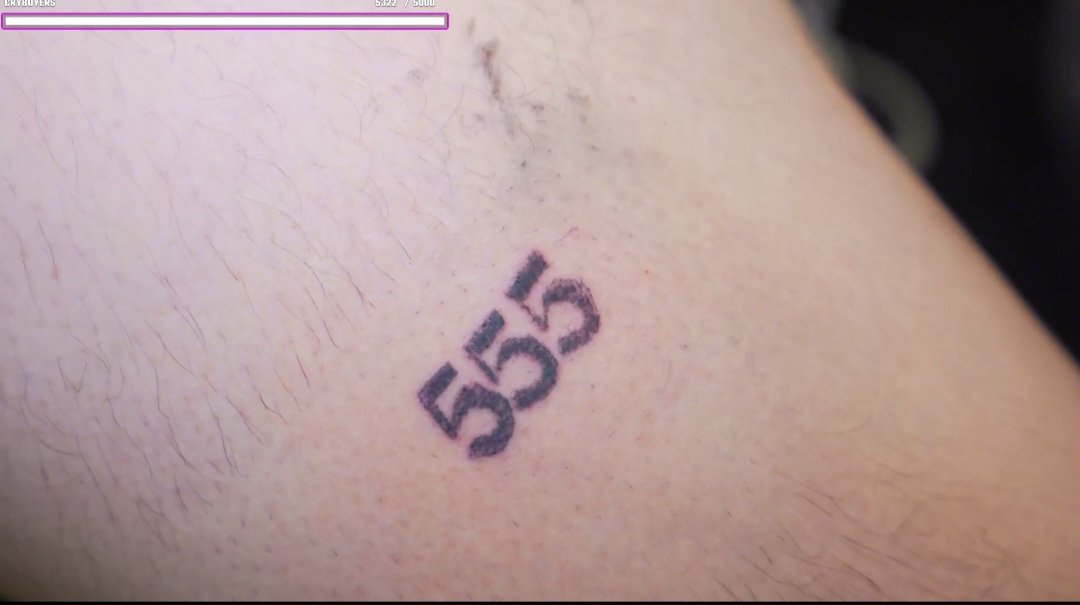alot1203's tweet photo. Casi no había podido verlos por mi trabajo, pero hoy fue un stream muy divertido. Gracias por alegrar mi día de descanso chulos. Los tatuajes quedaron épicos. Los quiero @xCryboy y @luis_pescador15  🖤🖤 https://t.co/yth3zZ8h5J