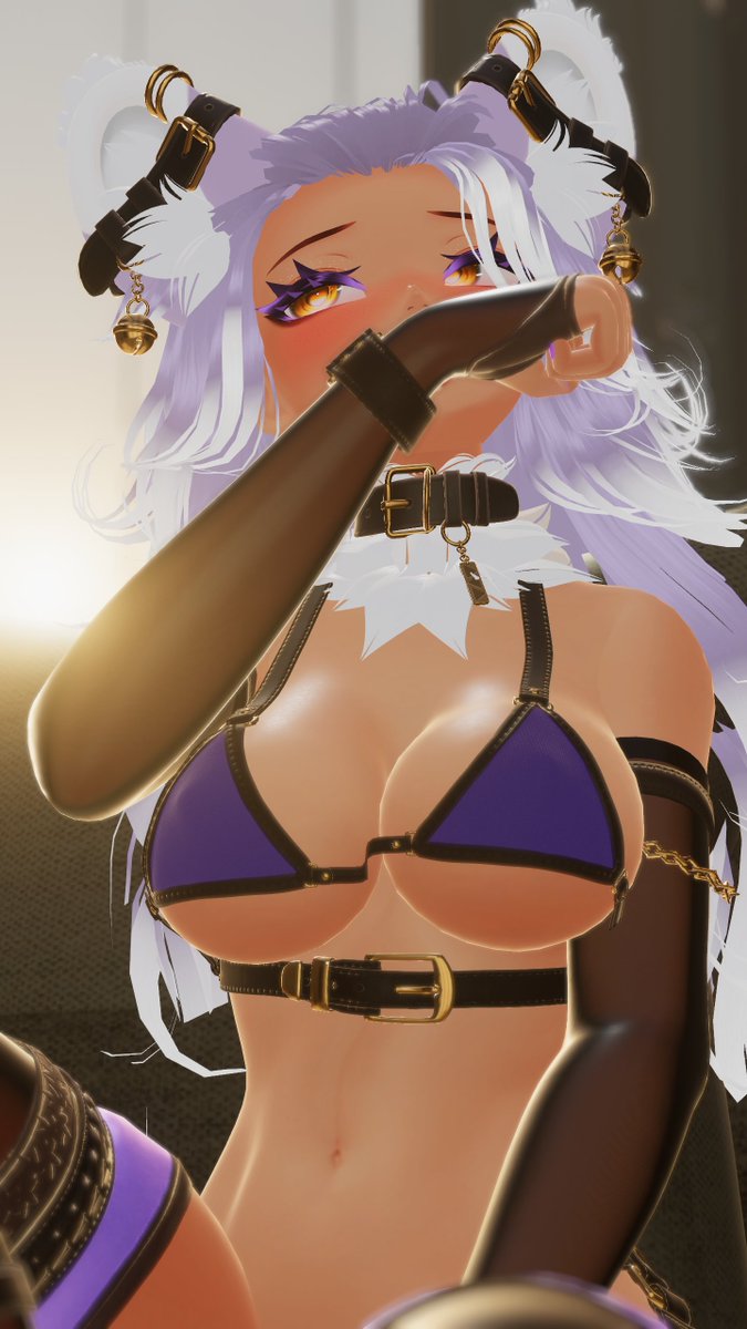 By the way, we've also been cookin' up a lady model! At last, we can get creative again! We've decided to call her "Good Girl" and we hope you'll agree, it suits her!❤️#VRChat