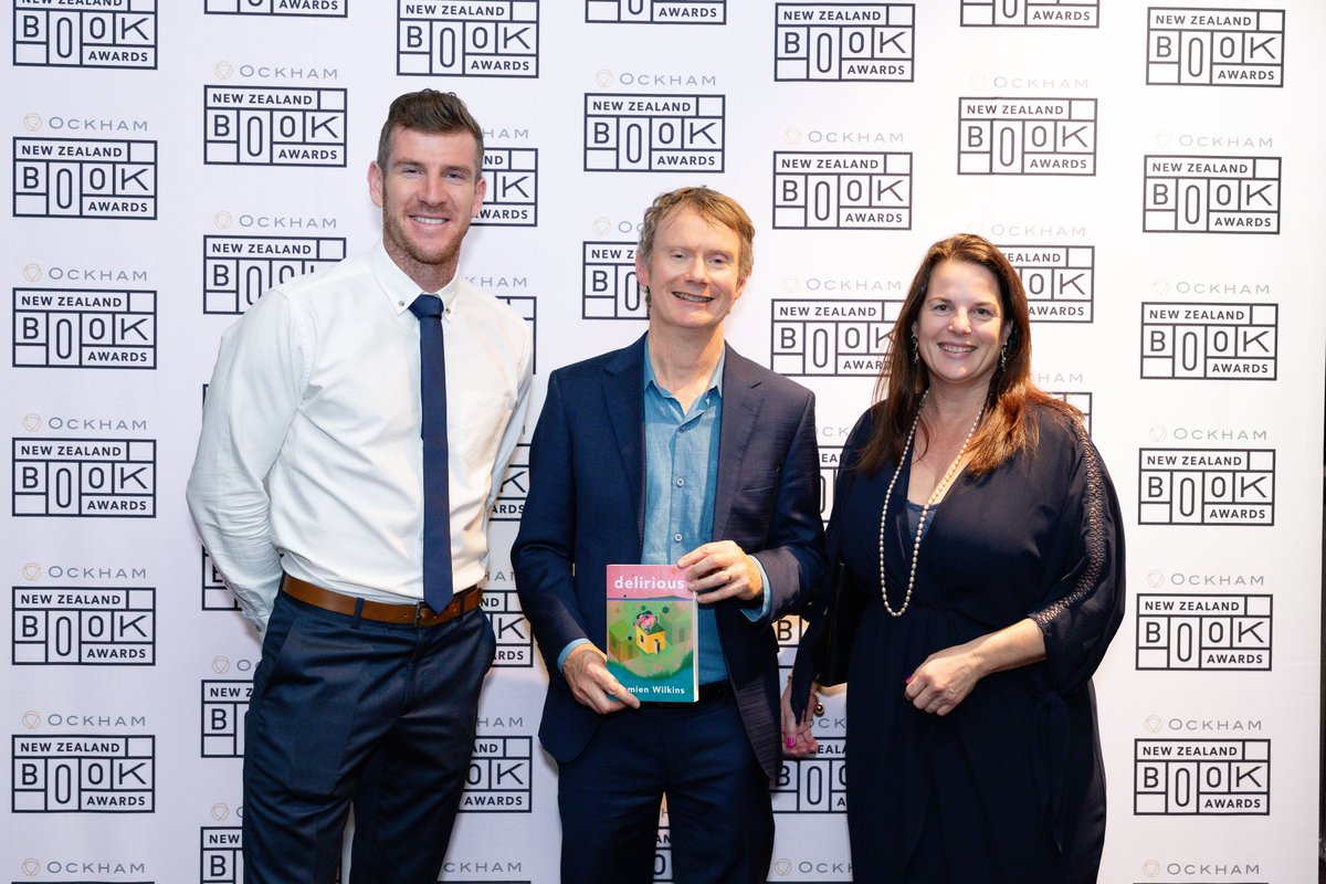 theockhams's tweet image. The 2025 Jann Medlicott Acorn Prize for Fiction winner Damien Wilkins flanked by Acorn Foundation representatives administering and honouring Jann's incredible legacy Campbell Higgins (L) and Jo Wilson (R).
@acornWW
@thwupbooks
#theockhams