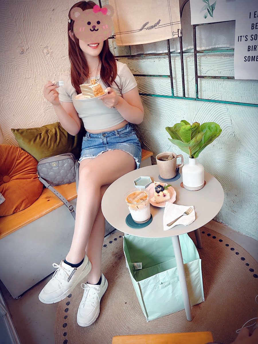 我們要離開台北咯~
下一站，台中❤️
謝謝這三天陪伴我們的新朋友&amp;老朋友們
因為有你們，這次的台北之旅特別幸褔🥰
再甜的甜點，也比不上你們的甜😚
再好吃的美食，也無法聘美你們的美味😈
歡迎來南部😚
下次 我們招待🍻
#夫妻情侶
#同房換不換
#清新不清新
#有友誼才有聯誼
#台北
#台中
#台南
#高雄