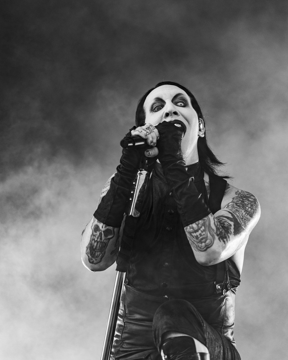 𐕣  <a href="/marilynmanson/">Marilyn Manson</a>