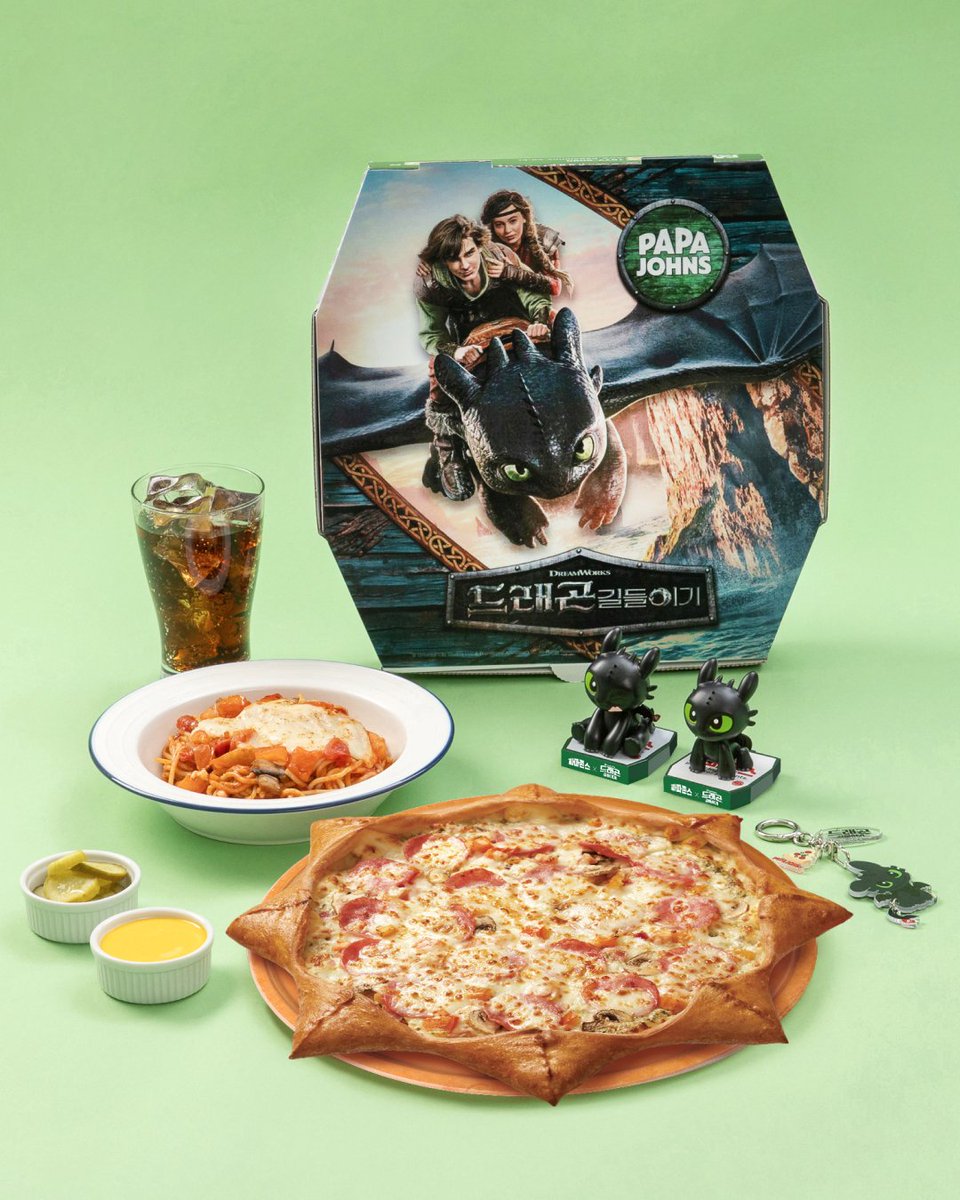 드래곤길들이기 와 #파파존스 의 아주 특별한 콜라보🍕 소장하고 싶은 굿즈까지! 여기서 잠깐✋ 특별한 콜라보에 걸맞는 특별한  EVENT! Q. 역대급 실사화로 재탄생한 <드래곤 길들이기> 한국 개봉일은? (Hint 전 세계에서 최초로 개봉!) 인용RT로 정답을
