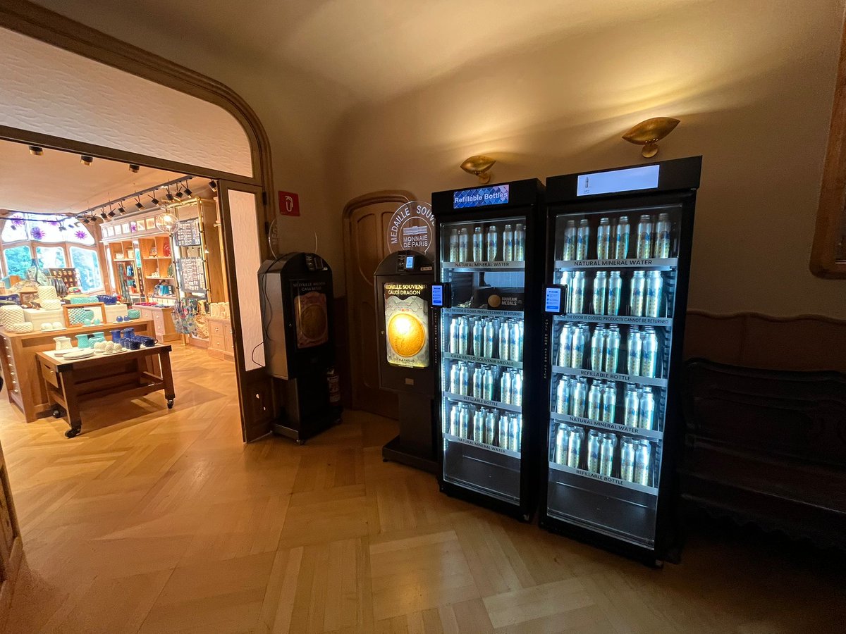 HostelVending's tweet image. Pickio prueba con éxito el smart retail de souvenirs en espacios turísticos

hostelvending.com/noticias-vendi…

#DistribuciónAutomática #SmartFridge #neverasinteligentes #souvenirs #turismo #Barcelona #casabatlo #botellas #agua #sostenibilidad #ventas #unattended #autoservicio
