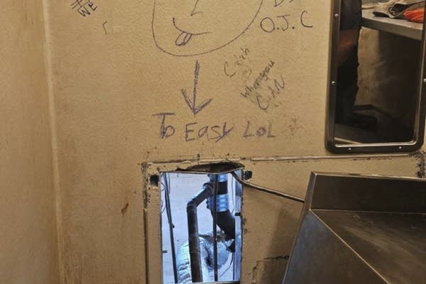 Clutch van der Berry 🇮🇲 tweet media