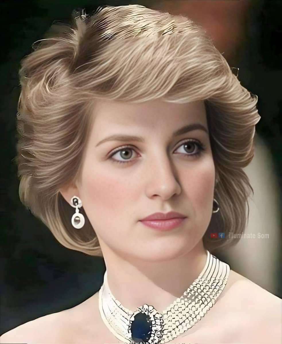 👑

                           Princess Of Wales....

#PrinceofWales 
#diana
#ladydiana
#princessDiana

youtube.com/shorts/42umIVa…