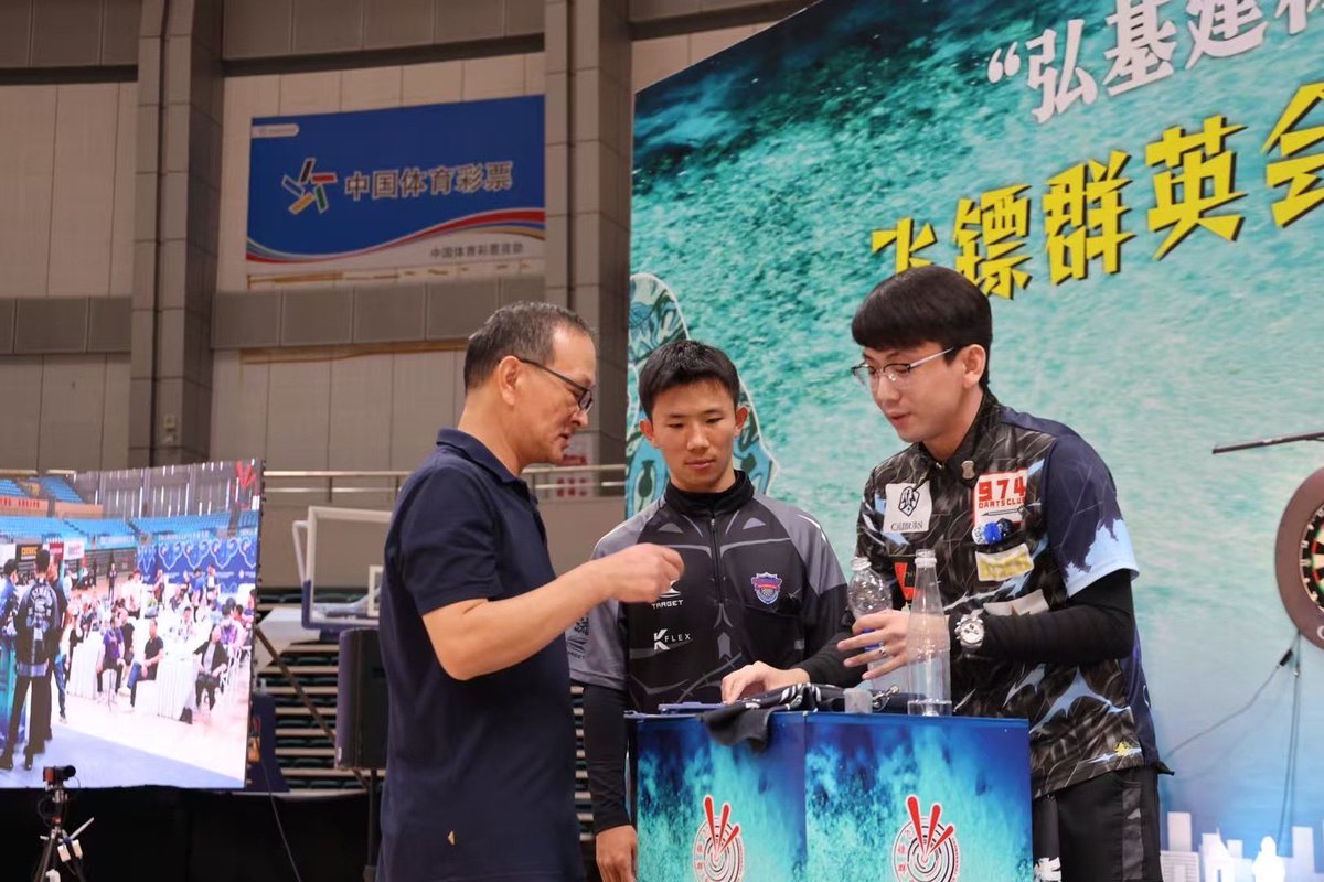 Capital Darts Elite Tour (Zhoushan)
Champion🏆

💪🐼🤜

Thank my sponsors
#CaliburnDarts
#北京974飞镖俱乐部
#Lstyle
#BOXIIStudio
#成都小鱼制香
#北京WanClub射箭俱乐部
#EVO
#ThePandaman