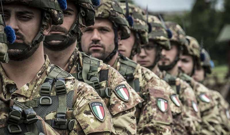 Alessandro Marrone (@alessandro__ma) on Twitter photo A che serve 2% del PIL nella #difesa? Alle forze armate, non alla polizia o alla guardia costiera o di finanza aventi un'altra funzione. Nicolò Murgia su <a href="/AffInt/">AffarInternazionali</a> analizza impiego dei militari #Italia, in #Africa, Medio Oriente e per la deterrenza #NATO:
affarinternazionali.it/le-missioni-it… A che serve 2% del PIL nella #difesa? Alle forze armate, non alla polizia o alla guardia costiera o di finanza aventi un'altra funzione. Nicolò Murgia su <a href="/AffInt/">AffarInternazionali</a> analizza impiego dei militari #Italia, in #Africa, Medio Oriente e per la deterrenza #NATO:
affarinternazionali.it/le-missioni-it…