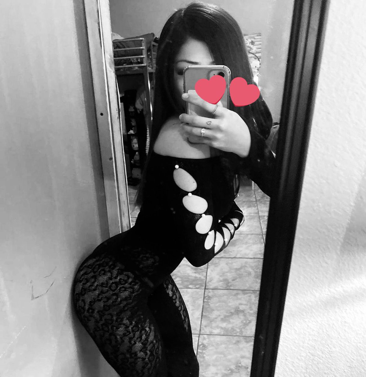 stillhood4ever's tweet photo. any real sugar daddys?❤️ https://t.co/H7z3HEzOXv