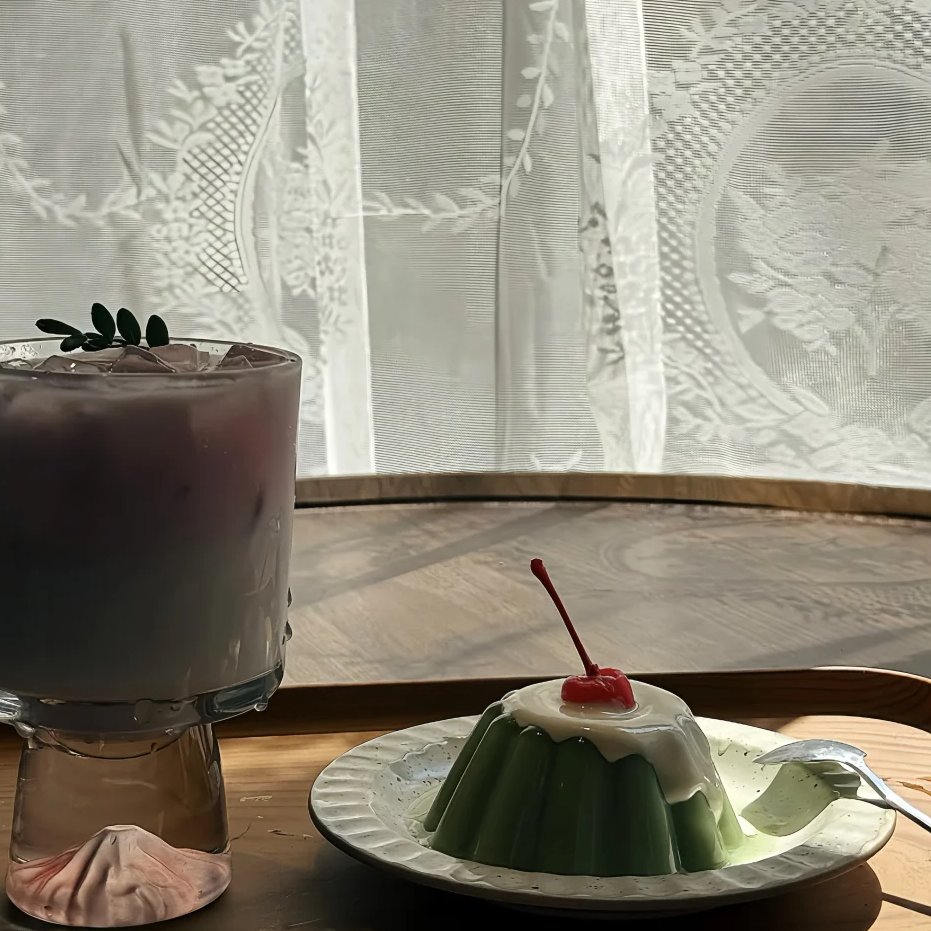 hpnzl_dy's tweet image. 静かな午後、好きなものとだけ過ごすひととき。
#カフェ時間 #おやつの時間 #喫茶店風 #癒しの時間