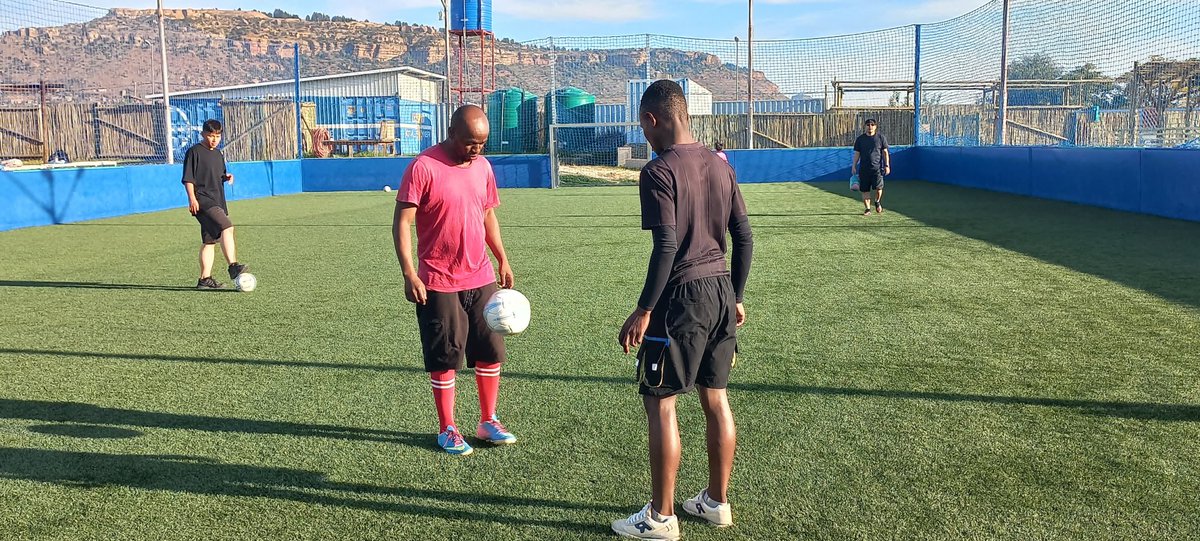 DollyPics (@lipholo_lipholo) on Twitter photo 