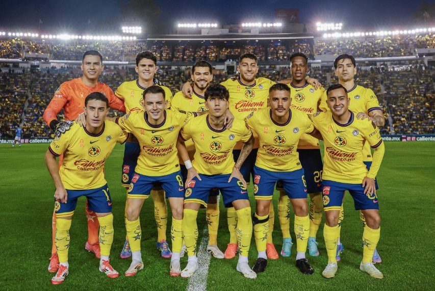 ElJefeAguila's tweet photo. ¡¡EL CLUB AMÉRICA VENCIÓ AL CRUZ AZUL!!

¡¡EL CLUB AMÉRICA ESTÁ EN LA FINAL DE LA LIGA MX!!

¡¡EL CLUB AMÉRICA VA A PELEAR POR EL TETRACAMPEONATO!!

¡¡VAAAMOOOS!!🦅🔥 https://t.co/AkkRgVLAYJ