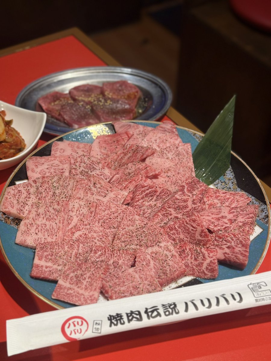 azu1124t's tweet photo. 愛してやまないなんばの焼肉屋さん。
肉も白ご飯もキムチもめっちゃ美味しい！！！安い＆美味いは最強🔥
📍焼肉バリバリ https://t.co/xohecJdsQT