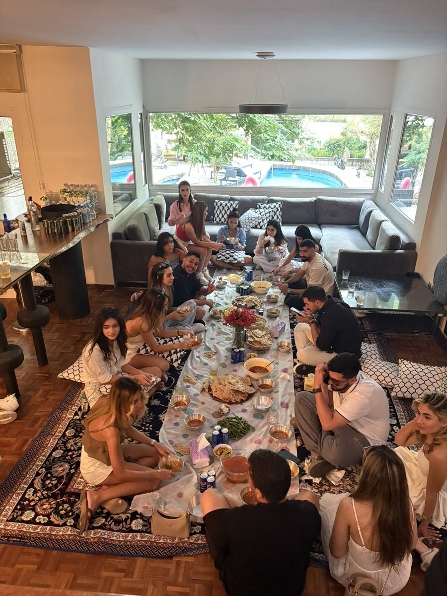 یک‌فـــــرزام‌‌‌‌ tweet media