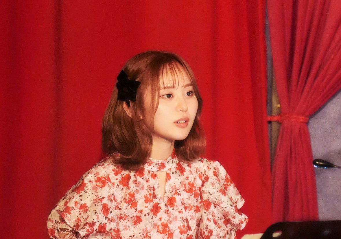 nana25465211's tweet photo. 5/6(火祝)sunset BLUE
#FUSION
FlueR×加藤梨菜 2ManLive
#シンガーソングライター
#加藤梨菜 @song_marikuro
#FlueR @_fleur_official
#photo📸✨️
この日初めてましてのアーティストさんでしたが歌のクオリティもすごく楽しかった
梨菜さんのダンスも観れた⸜( *´꒳`*)⸝ https://t.co/6VI1evYkjJ