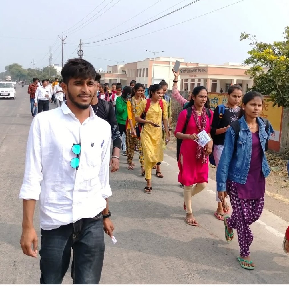 Chintubhil's tweet photo. #हमारी_मांगे_पूरी_हो
2020-21 के देवीअहिल्या विश्वविद्यालय में अध्ययन करने वाले छात्र-छात्राओं के सभी सेमेस्टर की #BEdSpecialExam2025 विशेष एटीकेटी की परीक्षा आयोजित की जाएं।
#BEdStudents #DAVV #ATKTExam #NCET2025 @dpradhanbjp
@Indersinghsjp
@rashtrapatibhvn @CMMadhyaPradesh https://t.co/ZcEokz3KsT