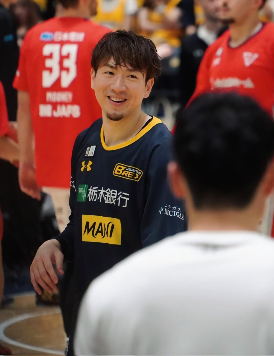 重い足取りで帰宅した昨夜。

月曜、仕事してます。
仕事休めません😭
現地の皆様へ念を送ります✨✨✨
バスライ見れるように
めったに出来ない定時退社、
今日の仕事の目標はこれ！

絶対勝つ💪🏆
横アリに行くぞーーー🔥🔥🔥

#宇都宮ブレックス 
#かわいいね
#慎さんで癒されよ 
#比江島慎