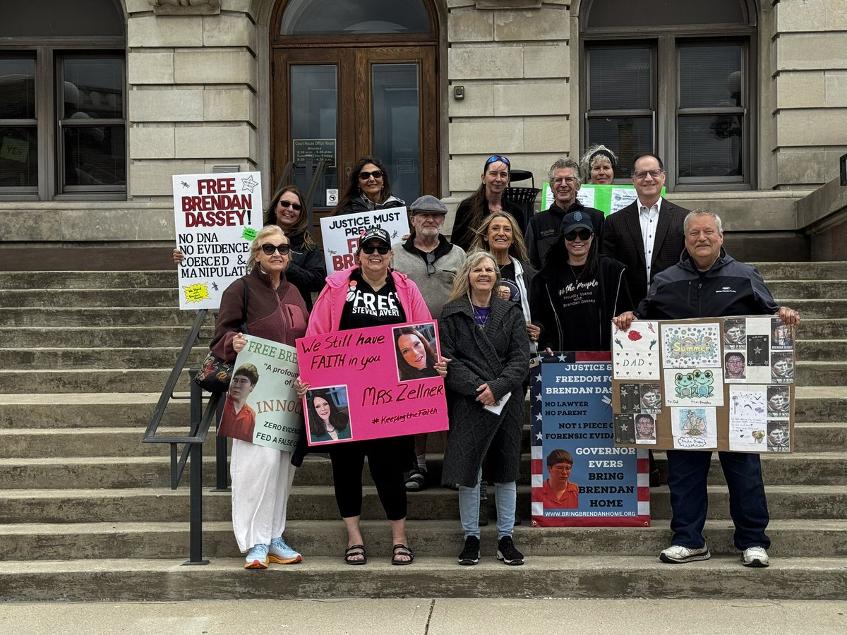JButing's tweet image. Freedom Rally for Steven Avery &amp;amp; Brendan Dassey at Manitowoc County Courthouse on 5/17/25 brought supporters from as far away as London &amp;amp; LA. Many car driving by honked in support. It’s long past time to for WI or Fed CTs to correct this illusion of justice.
@ZellnerLaw #justice