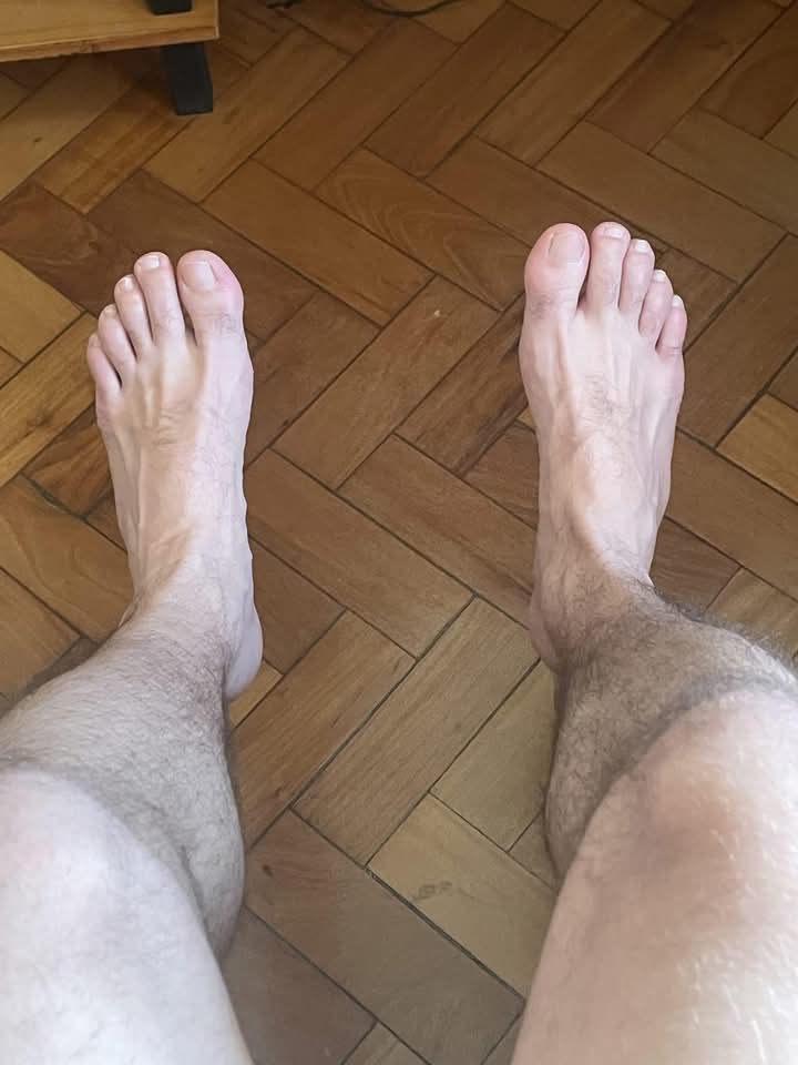 tuspiesgay's tweet photo. #gayfeets #feets #mens #feetworshi̇p https://t.co/xoUworpRuv