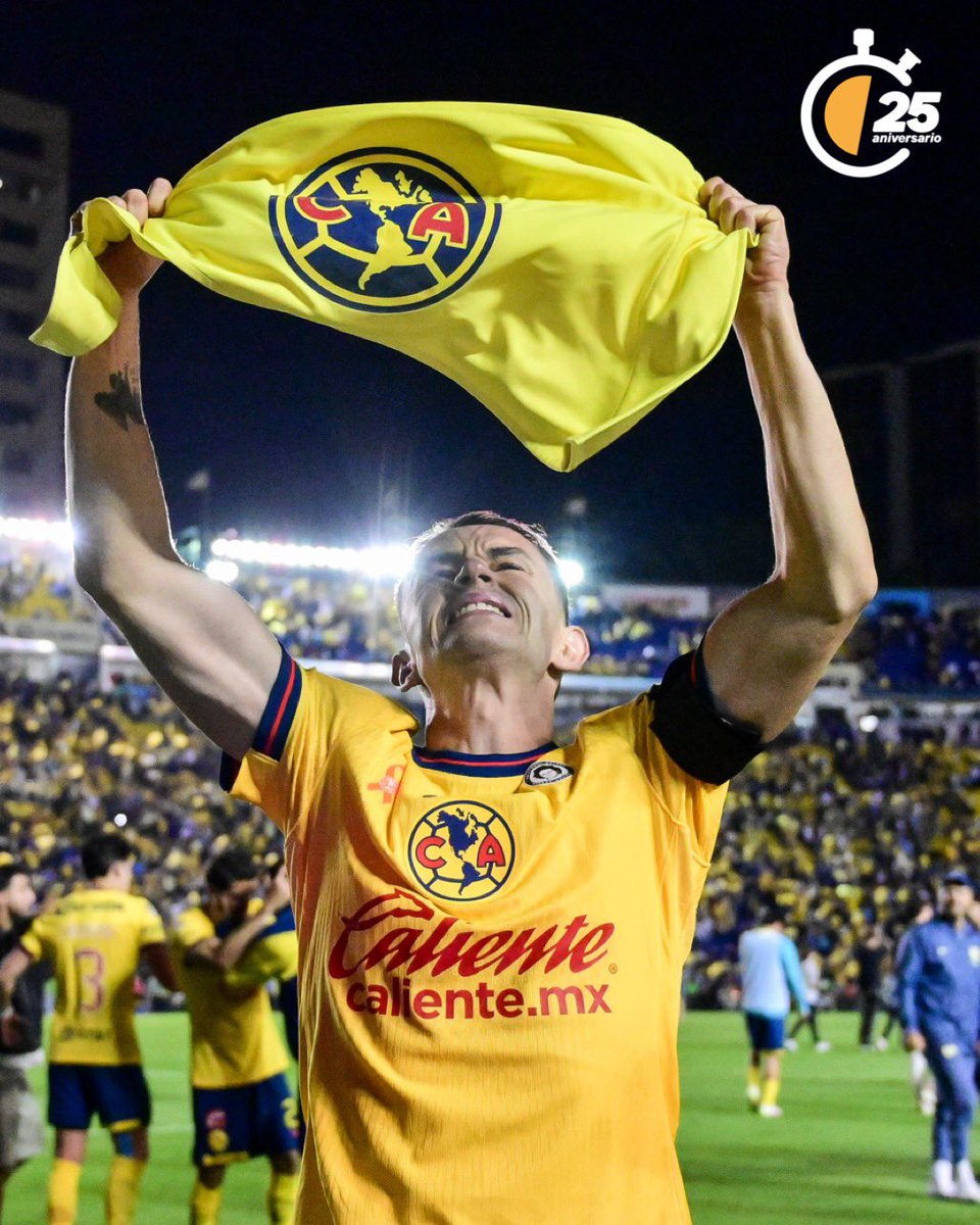 mediotiempo's tweet image. “Ser de ti para amarte, hasta la eternidad quererte. Y hacerte mucho muy feliz, es mi mayor anhelo. Por siempre”