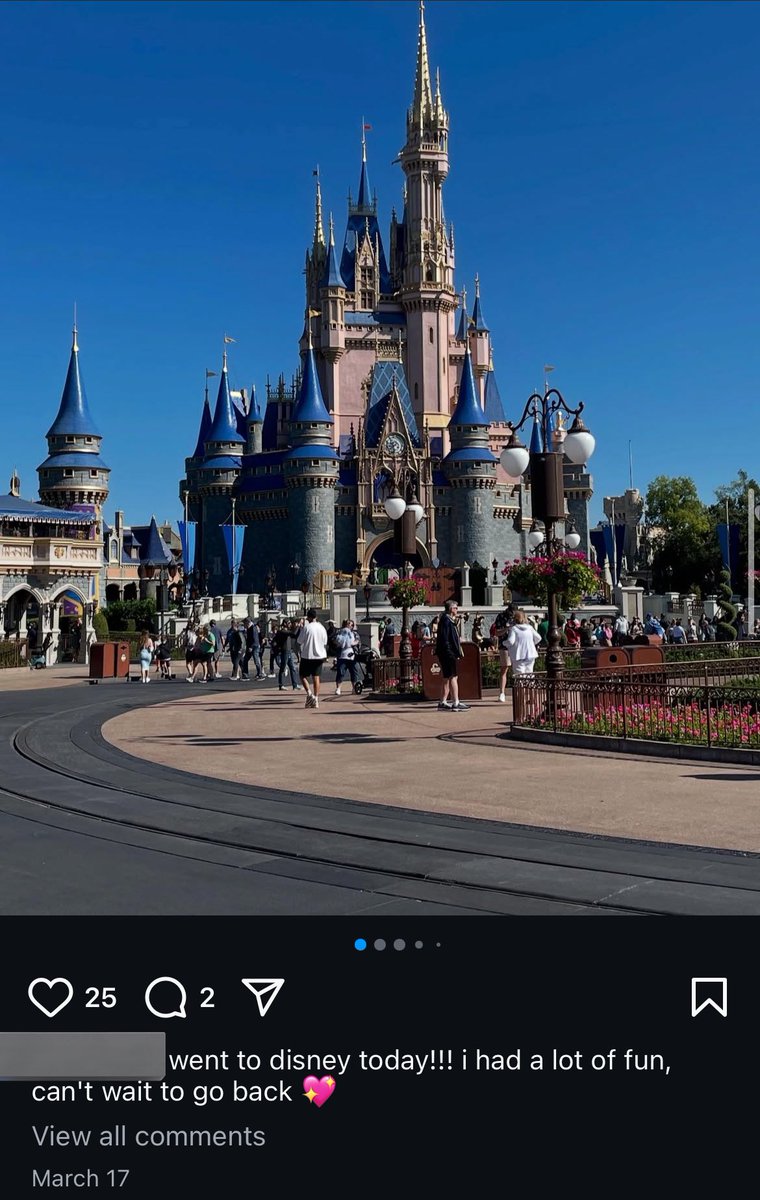 callicozy's tweet photo. @fleuroreos according to her instagram, she goes there at least once a month. i'm happy to have been able to spread awareness of her behavior and let others see the true colors she desperately tried to hide. https://t.co/TMoLKGQ2Iv