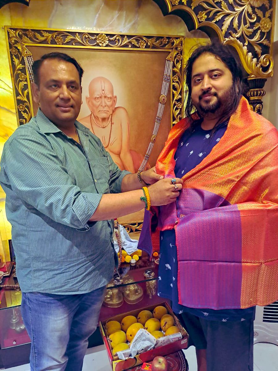 Meeting <a href="/Swaradhish/">Dr. Bharat Balvalli</a> Dr. Bharat Balvalli was nothing short of divine. A true legend in music and a beacon of spiritual grace. 🎼🕉️ #BharatBalvalli #MusicalGenius #SpiritualLight Special thanks to my friend Raghvendra
