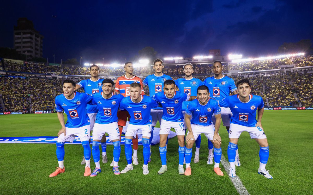TendenciaDepor's tweet image. "25 AÑOS"

Porque ese es el tiempo que lleva Cruz Azul sin poder eliminar al América en la Liga MX. Son su putita preferida, es la puta barata que llamás cada año y que le encanta entregar el rosquete, y las Águilas lo aprovechan, alta putita los Cementeros.
