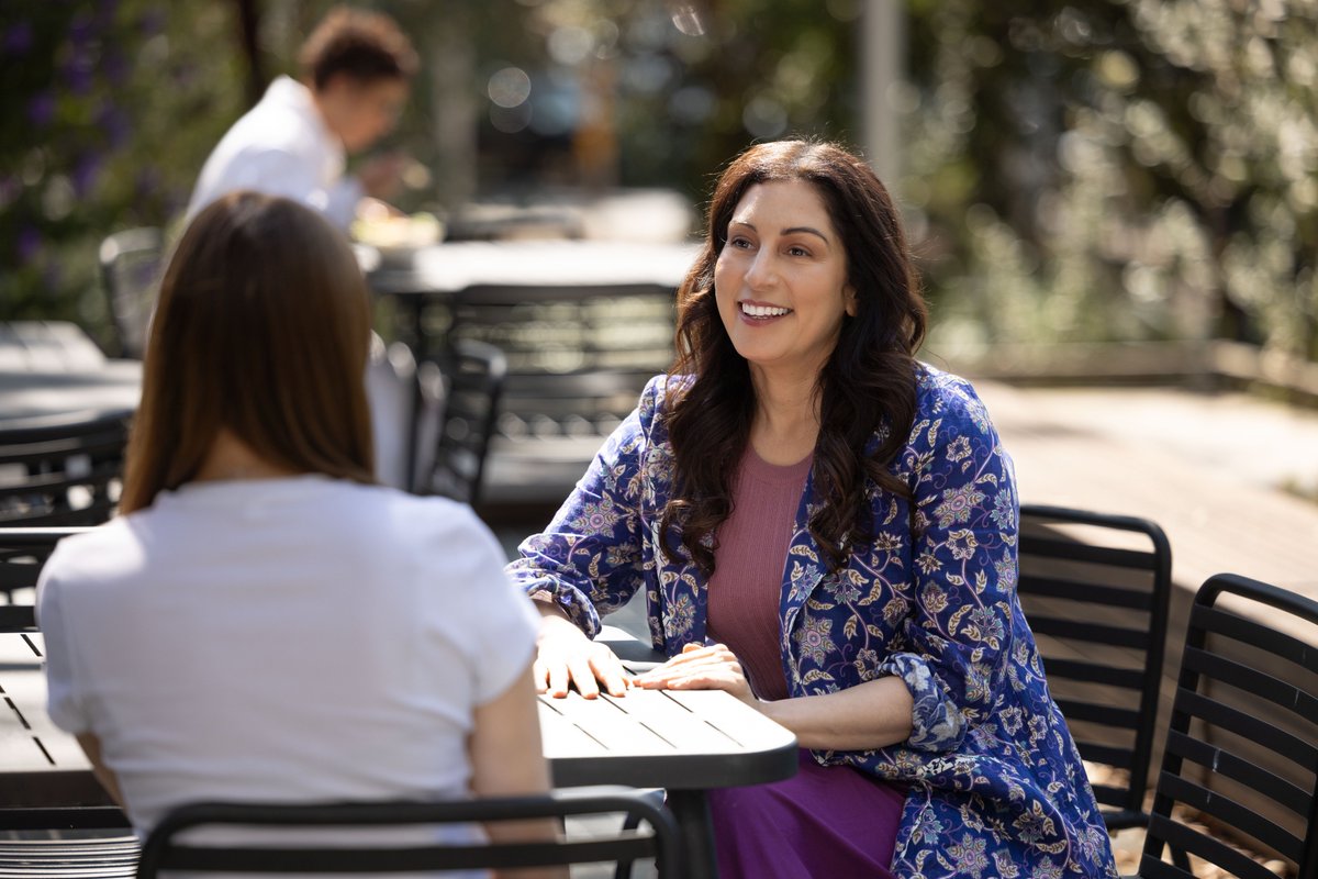 I chatted with Kate Neilson for the Australian Psychological Society (APS) about research, media, motherhood, and all the strange and random ways a career can unfold.

If you are interested, here's our Q&amp;A:
psychology.org.au/insights/aps-a…

It was a huge privilege to receive an APS Major