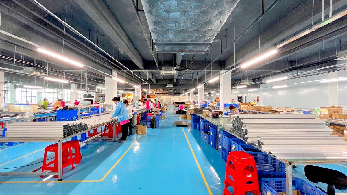 ShineLong provides you with customized LED lighting solutions! 
On-demand customized appearance, light effect, beam angle, support sensor control, DALI system integration, engineer full service, fast response.
📩 Welcome to contact for exclusive solutions!
shinelongled.com