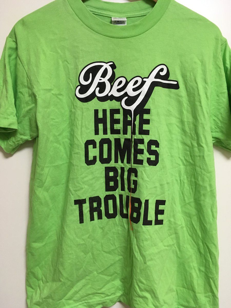 Top_40_Age's tweet photo. #706 BEEF (にステッカーを添えて)
いつかのライブ会場で購入。
#マーチャンダイズ記録シリーズ #BEEF #ビーフ #3P3B #BlackBuck #THUMB #SHERBET #GreenGiant #DAMAGE #CaptainHedgeHog #SlimeBall #AVENTI #SpitMiddleFinger #ShortCircuit etc https://t.co/SL6IAqrDtK