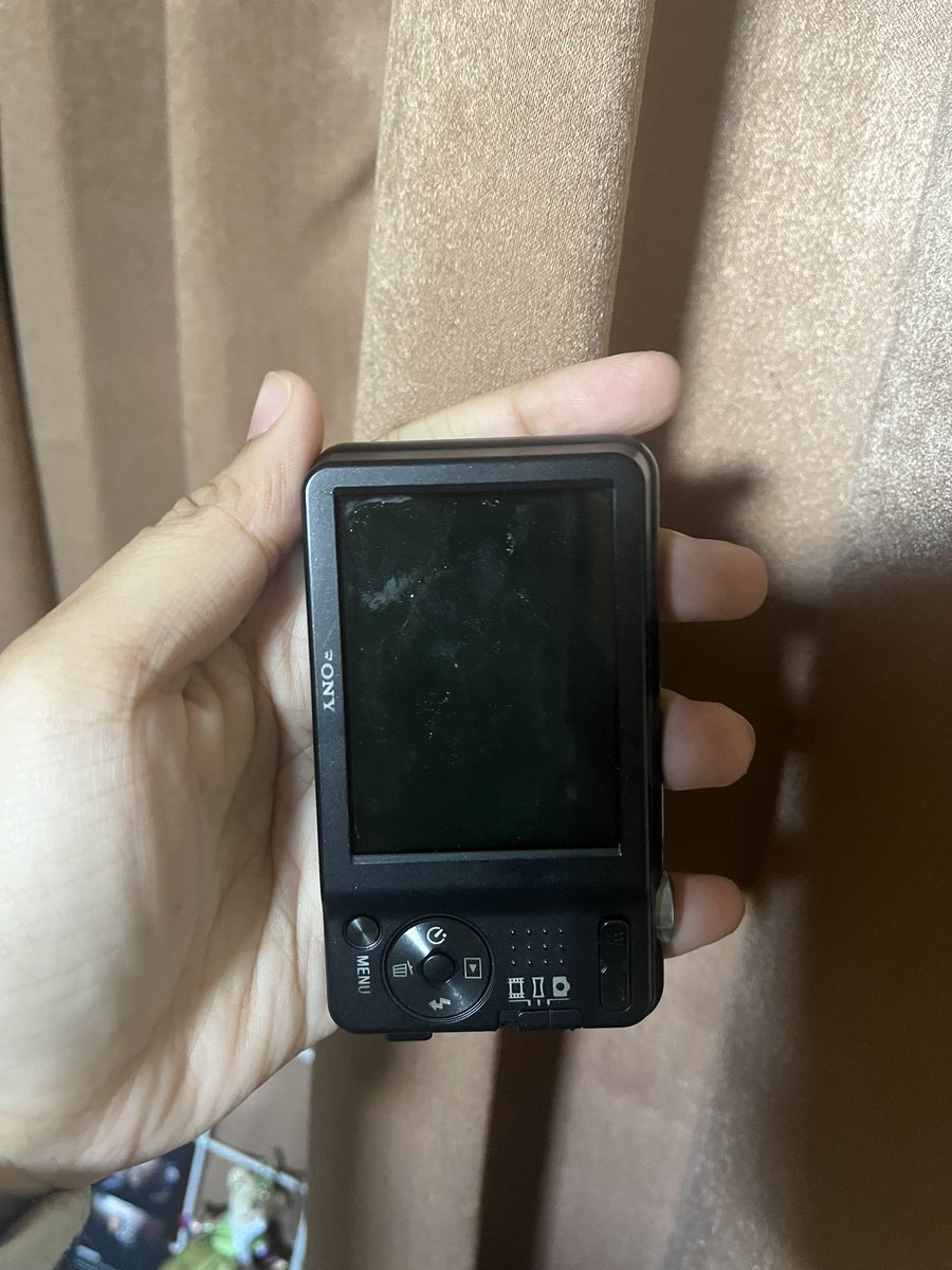 WTS Digicam tweet media