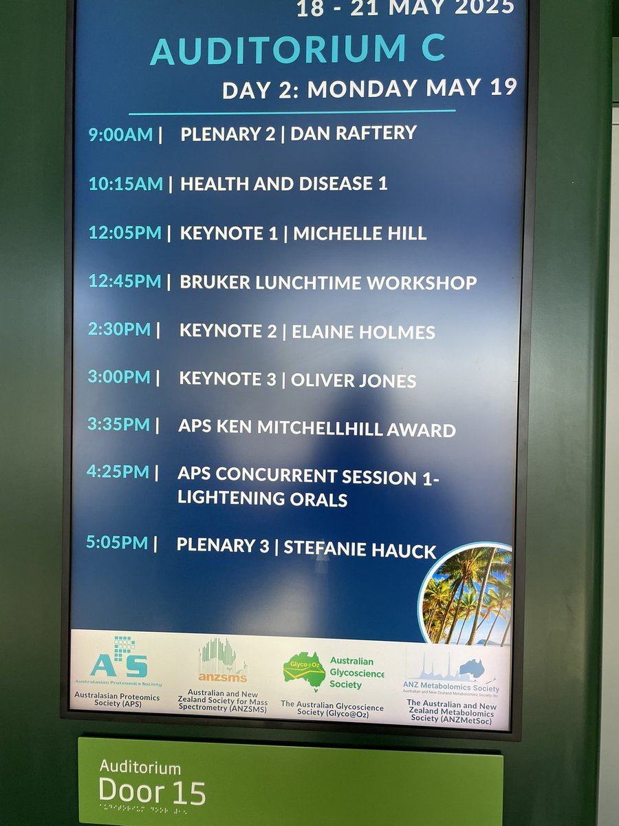 ⏣ Prof. Oliver Jones (@dr_oli_jones) on Twitter photo Up in sunny Cairns! Don’t know who that bloke is at 3pm! #AUSoMicS Up in sunny Cairns! Don’t know who that bloke is at 3pm! #AUSoMicS