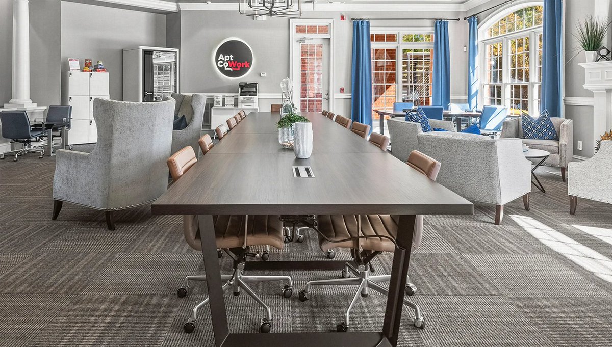 CR_RetPeachtree's tweet image. Tour an apartment today and receive a 2day pass to our Apt CoWork space! "Work from home" in our office space instead! Ask a member of our staff in the leasing office today. @aptcowork

#selfguidedtour #apartmenttour #sgt #aptcowork #remotework #retreatatptc #apartmentliving