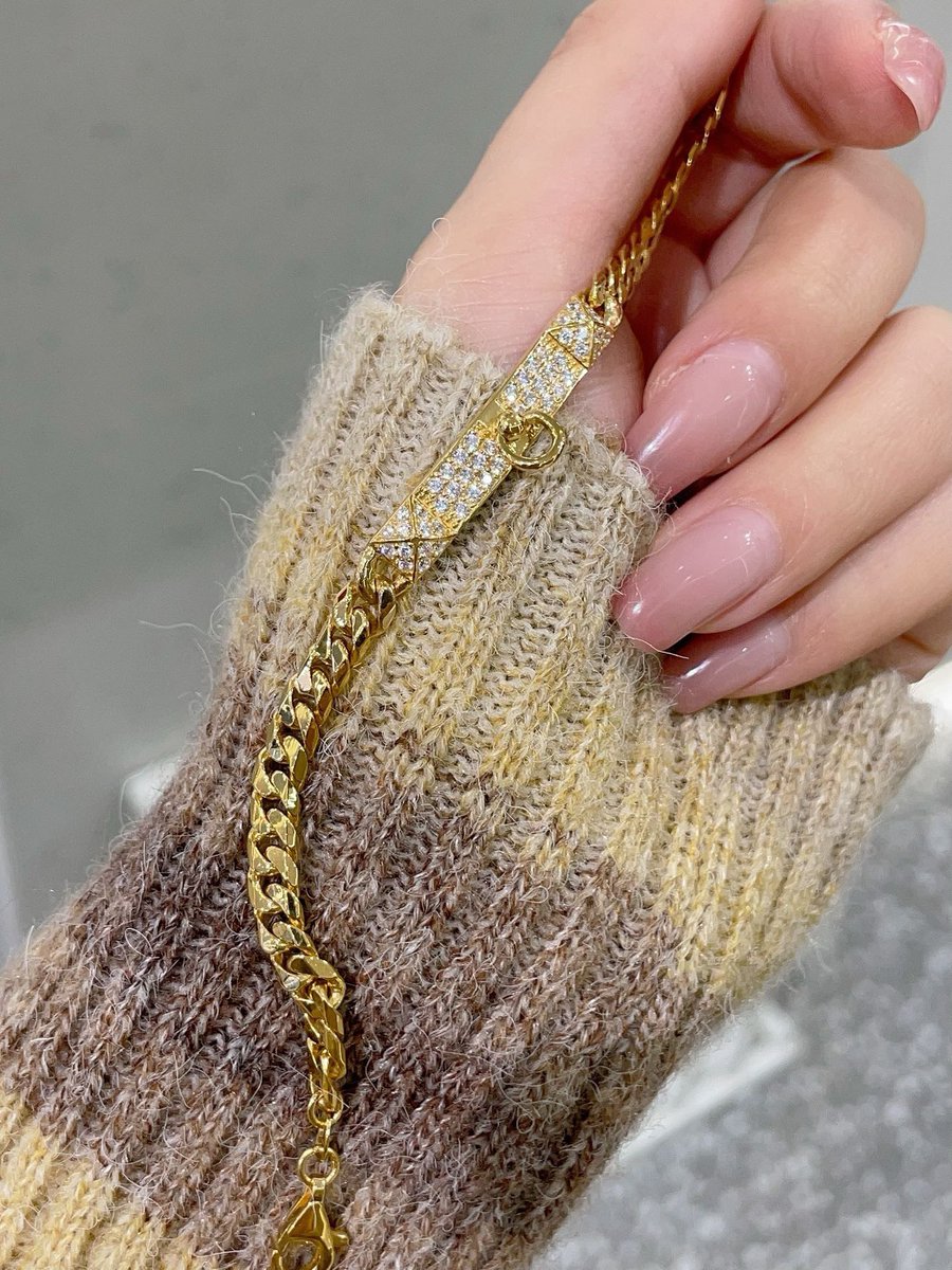 fishhappybyself's tweet image. 一眼相中的爱马仕手链💓
时髦精必备～
金重：20.3g↔️

 #黄金 #手链 #黄金手链