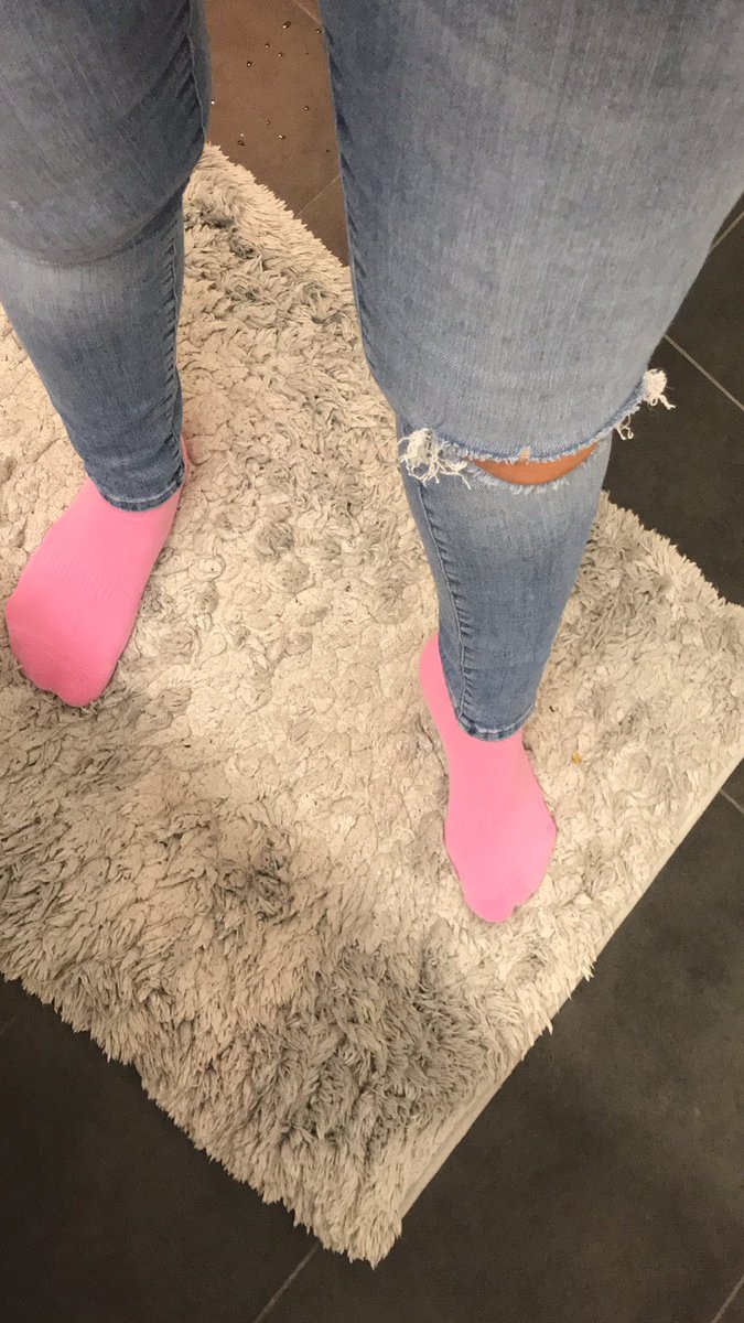 Guten Morgen meine Sklaven 😈 erwarte heute viele Zahlungen von euch!!