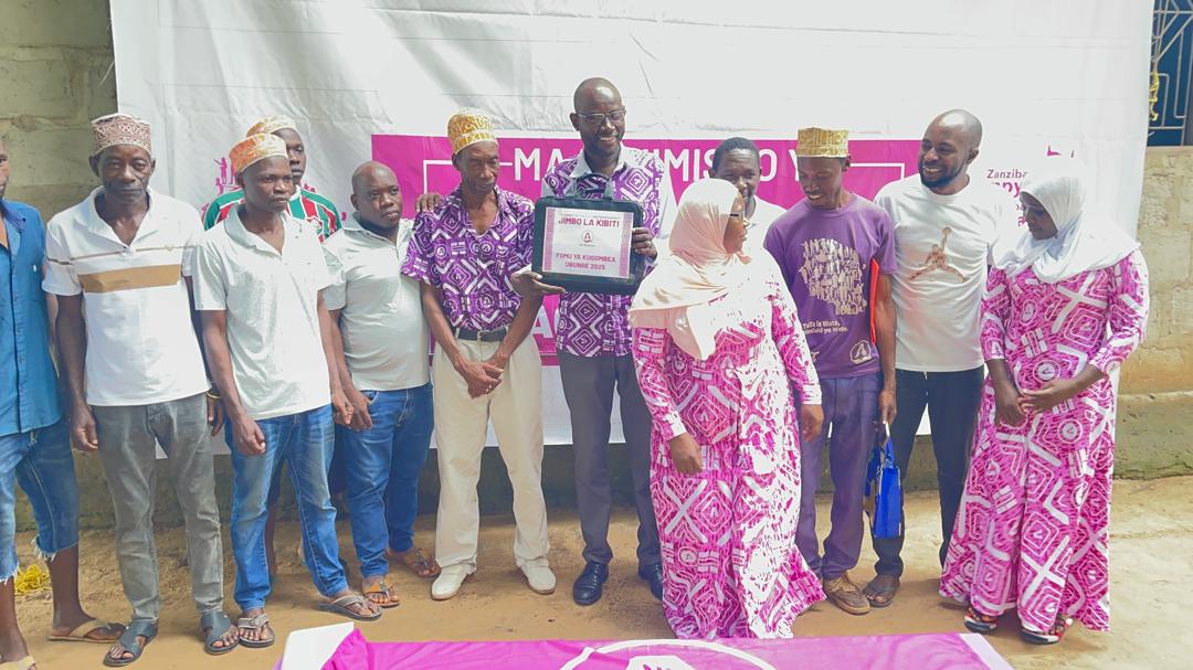 Nimechukua fomu ya Chama changu <a href="/ACTwazalendo/">ACTWazalendo</a> ya kuomba kugombea Ubunge Jimbo la Kibiti. Katika Safari hiyo nilisindikizwa na Ngome ya Wanawake, Ngome ya Wazee na Vijana wa Kata ya Mjawa. Nipo tayari kwa Mapambano , nipo tayari kukipigania Chama changu. 
#Muhuni_Hasusiwi.