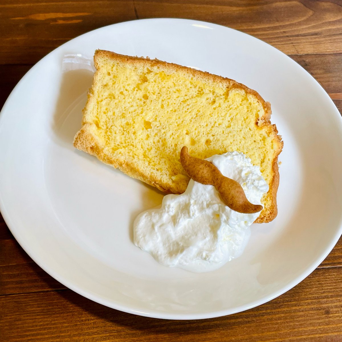 『ふんわりシフォンケーキ』は、おやつ時間過ぎに登場予定です