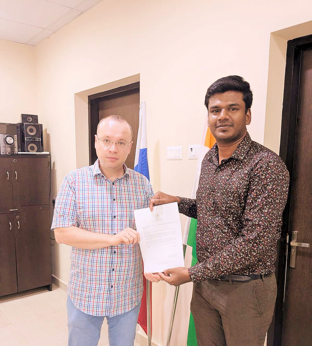YUCIindia's tweet photo. India-Russia collaboration on the horizon! 🇮🇳🇷🇺 Productive meeting between @YUCIIndia's National General Secretary &amp; Consulate General of Russia, paving way for education, sports &amp; cultural exchange partnerships. Exciting times ahead
#IndiaRussiaTies #YouthEmpowerment #yuciindia https://t.co/kYzv2WlnTp