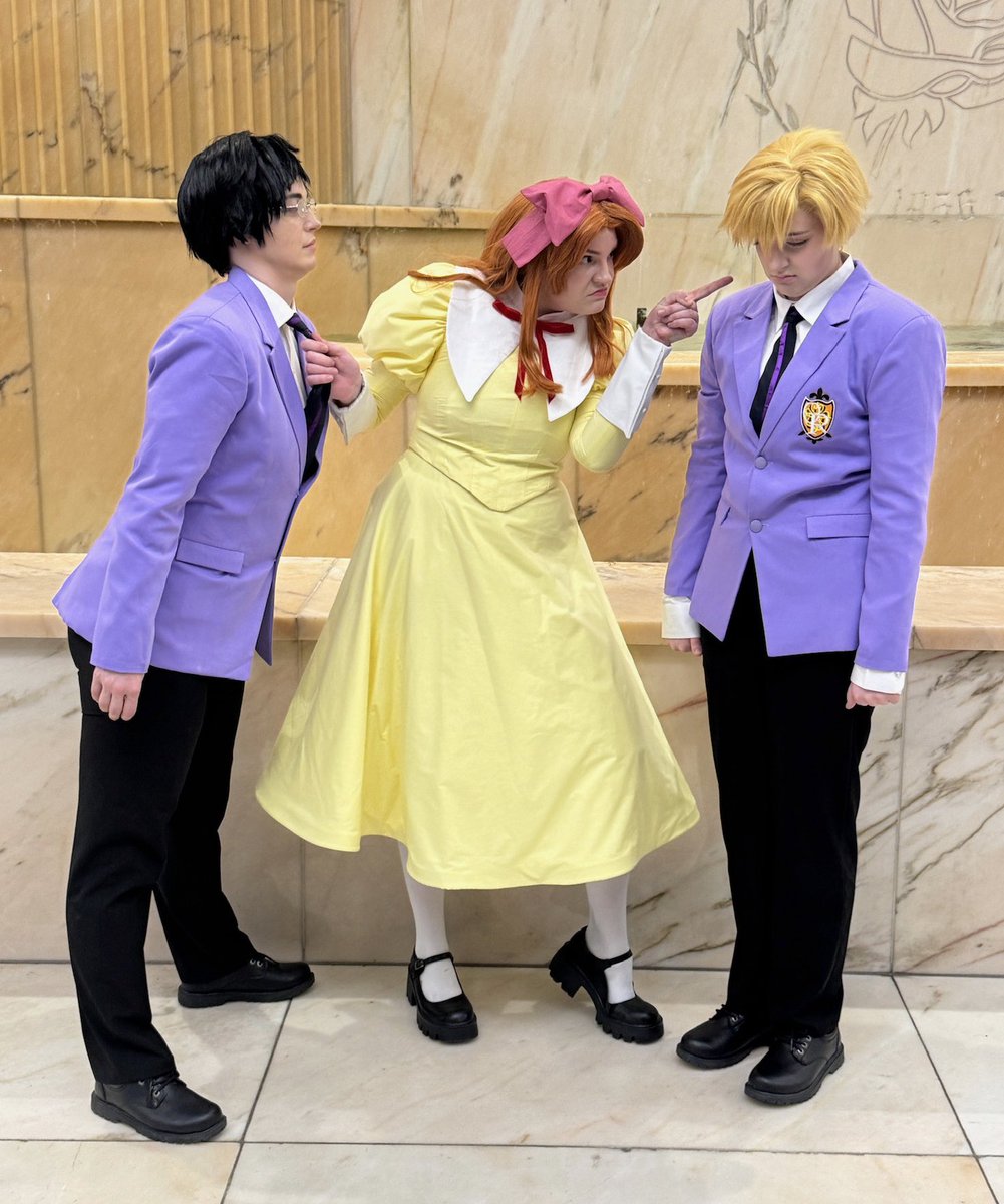 trees_fly's tweet photo. I FINALLLYYYY HAVE GOOD PICS OF MY RENGE 

The way I slaved over mockups to over construct this costume to have my dream silhouette. She slayyyyyed your honor. 

#acen2025 #animecentral2025 #OuranHighSchoolHostClub https://t.co/OOMqDoT66r