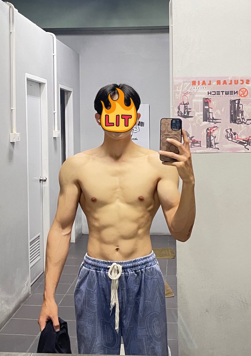 alm_tawan_mk's tweet photo. 56ไม่มีคนเดียวป่ะ555เต็มเชียงใหม่🙄 https://t.co/v1bOd3yCW6